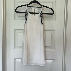 Hutch White Tank with Geo Detail Size M